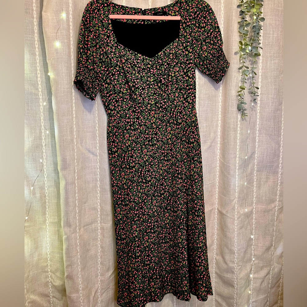 Ditzy Floral Print Structured Midi Dress
